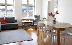 2Ndhomes Stunning Top Floor Residence With Sauna And Balcony